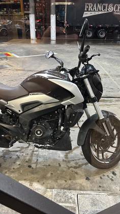 BAJAJ DOMINAR 250 