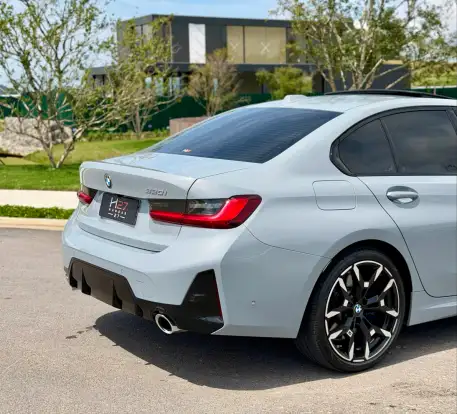 BMW-320i-2025