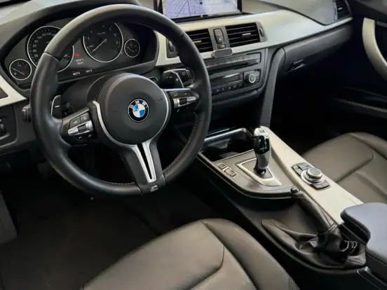 BMW-320i-2.0 16V TURBO GASOLINA 4P AUTOMÁTICO BMW-320i-2012
