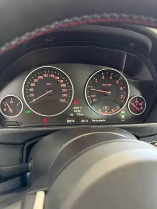 BMW-320i-2012