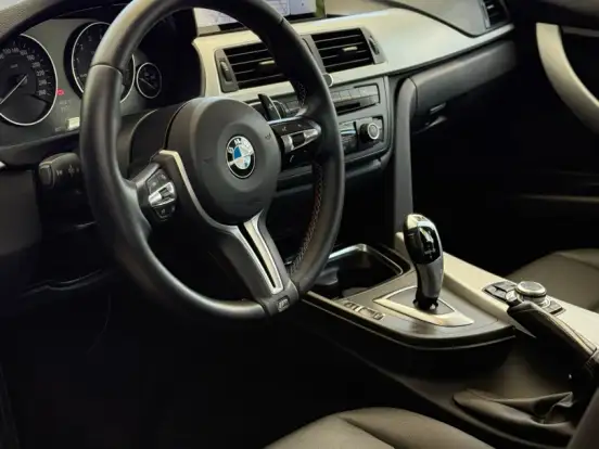 BMW-320i-2.0 16V TURBO GASOLINA 4P AUTOMÁTICO BMW-320i-2012