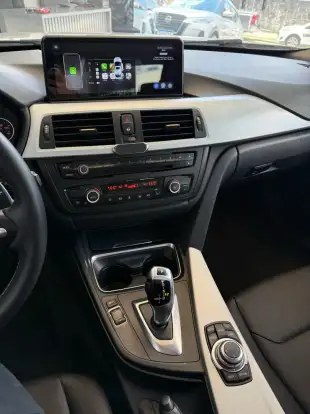 BMW-320i-2012