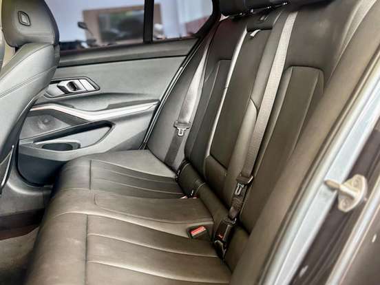BMW-320i-2.0 16V TURBO GASOLINA SPORT GP AUTOMÁTICO BMW-320i-2020