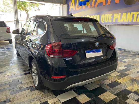 BMW-X1-2.0 16V TURBO ACTIVEFLEX SDRIVE20I 4P AUTOMÁTICO BMW-X1-2015