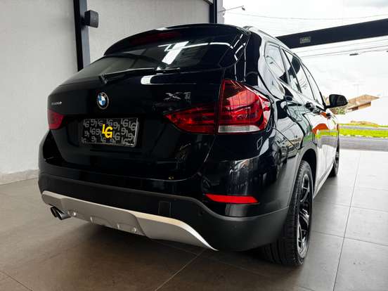 BMW-X1-2.0 16V TURBO ACTIVEFLEX SDRIVE20I 4P AUTOMÁTICO BMW-X1-2015