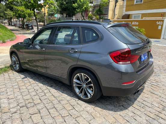 BMW-X1-2014