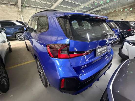 BMW-X1-2024