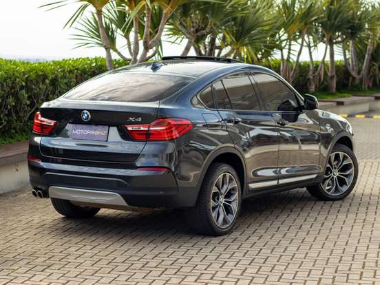 BMW-X4-2.0 28I X LINE 4X4 16V TURBO GASOLINA 4P AUTOMÁTICO BMW-X4-2017