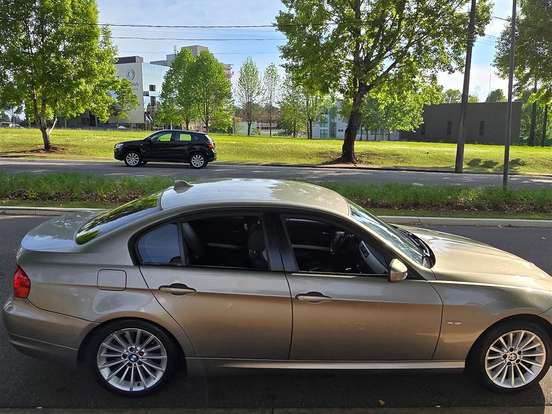 BMW-320i-2.0 16V GASOLINA 4P AUTOMÁTICO BMW-320i-2009