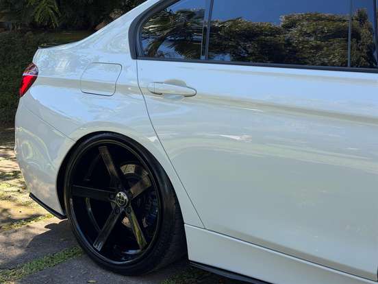 BMW-320i-2.0 SPORT GP 16V TURBO ACTIVE FLEX 4P AUTOMÁTICO BMW-320i-2017