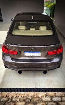 BMW-320i-2012