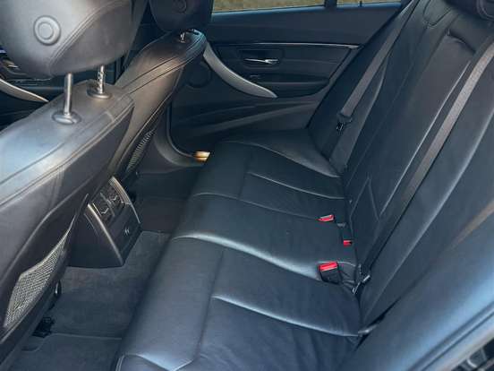 BMW-328i-2.0 M SPORT 16V ACTIVEFLEX 4P AUTOMÁTICO BMW-328i-2018