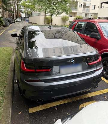 BMW-330i-2019