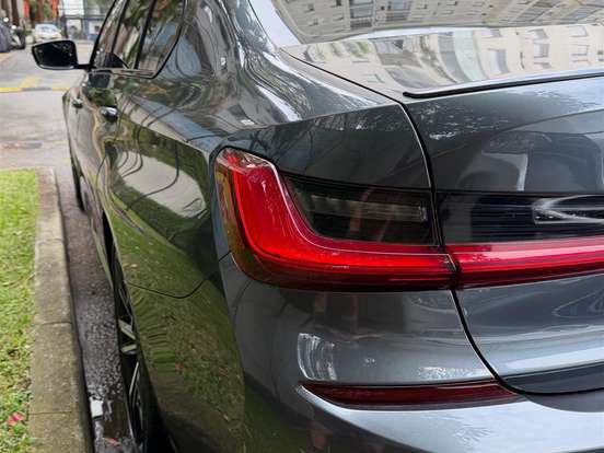 BMW-330i-2.0 16V TURBO GASOLINA M SPORT AUTOMÁTICO BMW-330i-2019