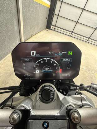 BMW-F 900 R SPORT PLUS-2024