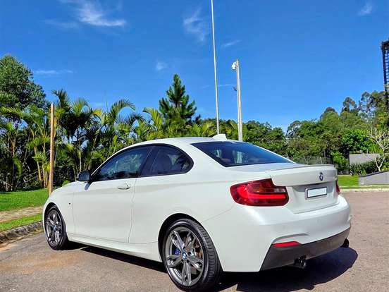BMW-M 235i-3.0 I6 TURBO GASOLINA 2P AUTOMÁTICO BMW-M 235i-2014