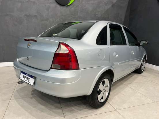CHEVROLET-CORSA-2010