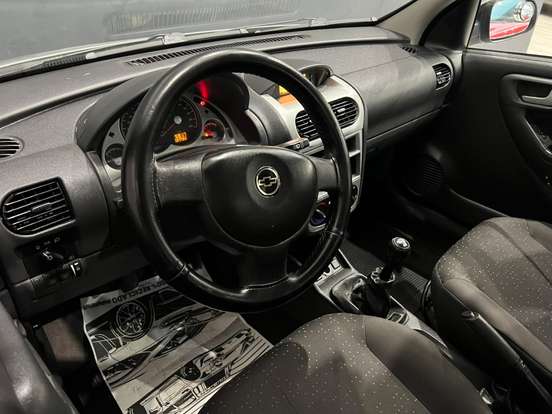 CHEVROLET-CORSA-2010