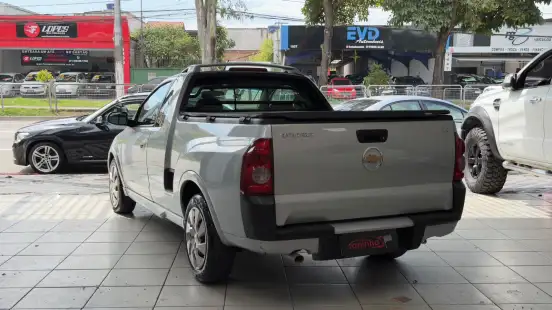 CHEVROLET-MONTANA-2010