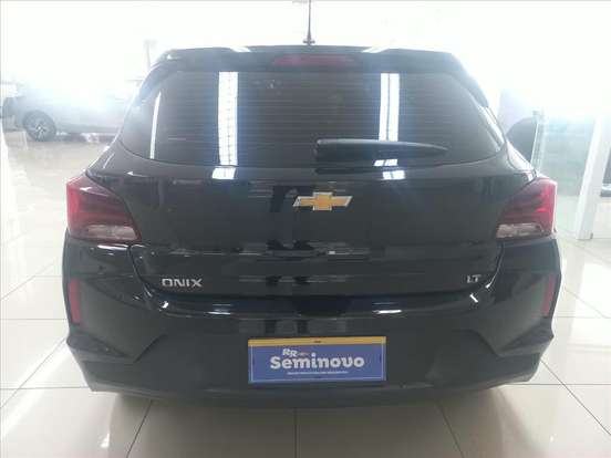 CHEVROLET-ONIX-2022
