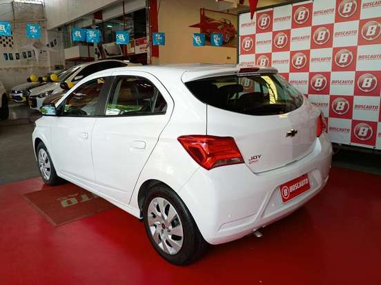 CHEVROLET-ONIX-2021