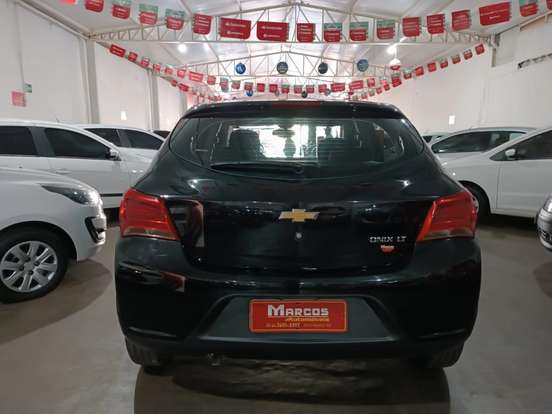 CHEVROLET-ONIX-2017