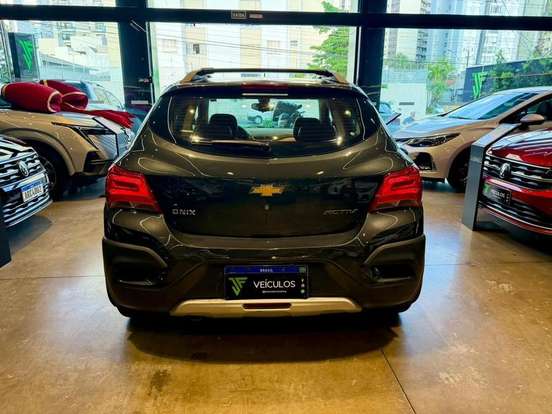 CHEVROLET-ONIX-1.4 MPFI ACTIV 8V FLEX 4P AUTOMÁTICO CHEVROLET-ONIX-2017