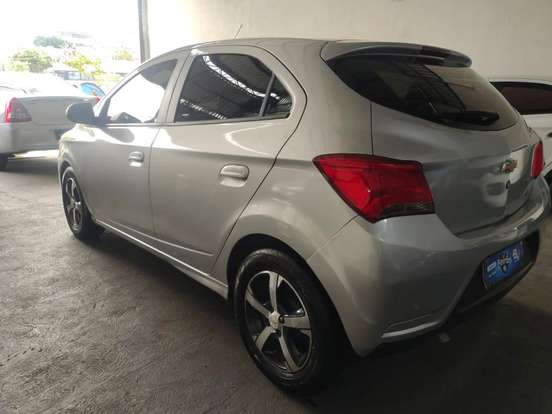 CHEVROLET-ONIX-2016