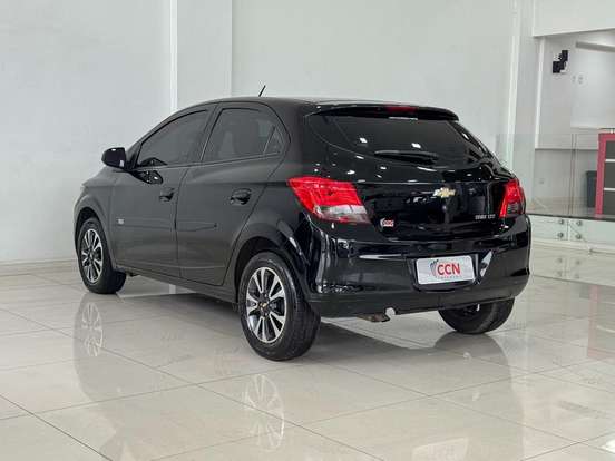 CHEVROLET-ONIX-2016