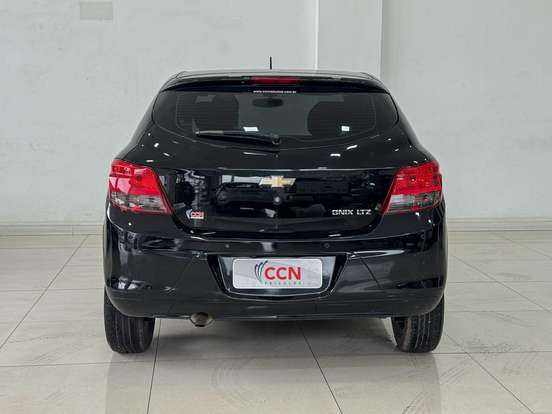 CHEVROLET-ONIX-1.4 MPFI LTZ 8V FLEX 4P AUTOMÁTICO CHEVROLET-ONIX-2016