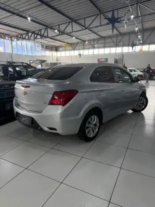 CHEVROLET-PRISMA-2018