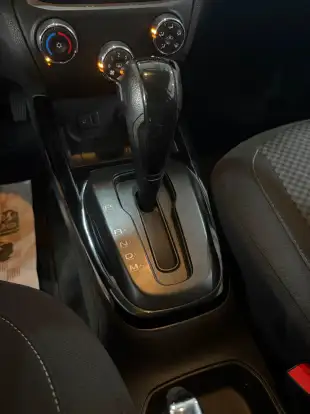 CHEVROLET-PRISMA-2018