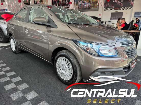 CHEVROLET-PRISMA-2013