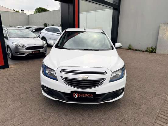 CHEVROLET-PRISMA-2014