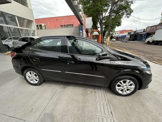 CHEVROLET-PRISMA-2014