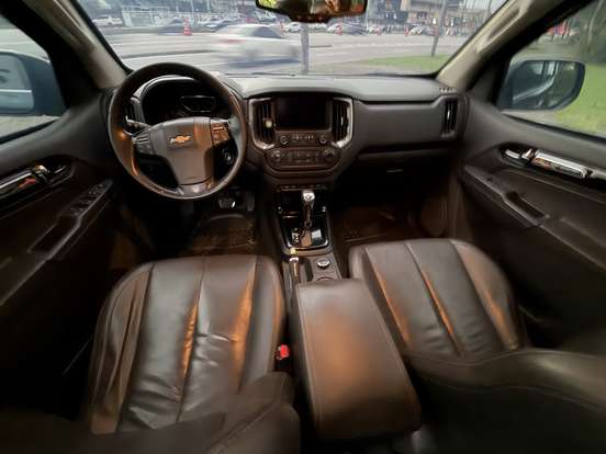 CHEVROLET-S10-2.8 HIGH COUNTRY 4X4 CD 16V TURBO DIESEL 4P AUTOMÁTICO CHEVROLET-S10-2016