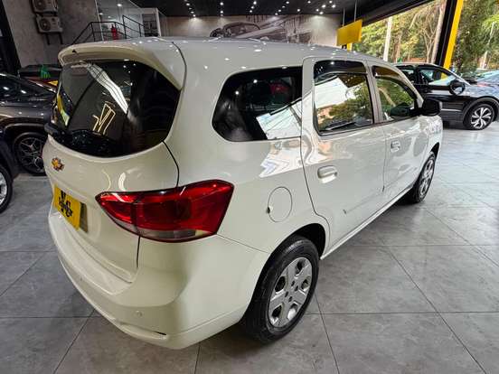 CHEVROLET-SPIN-1.8 LS 8V FLEX 4P MANUAL CHEVROLET-SPIN-2023