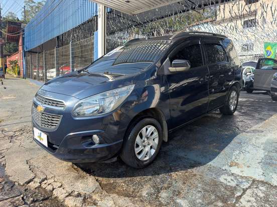 CHEVROLET-SPIN-2015