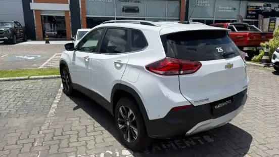CHEVROLET-TRACKER-2021