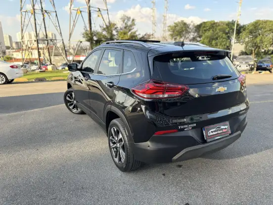 CHEVROLET-TRACKER-2023