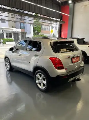 CHEVROLET-TRACKER-2015