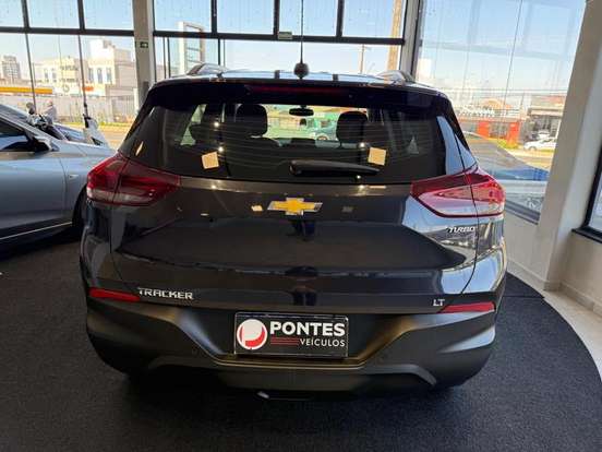 CHEVROLET-TRACKER-2024