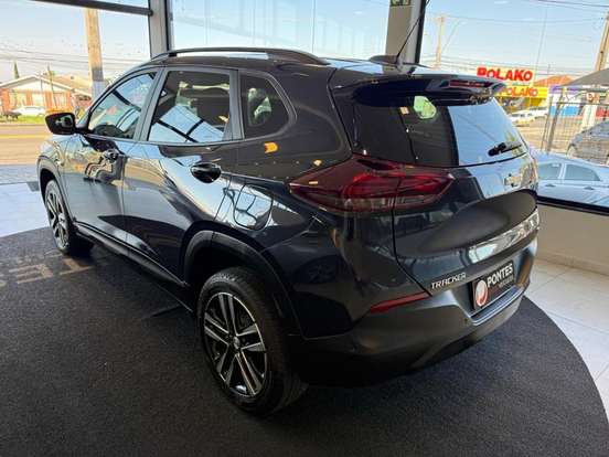 CHEVROLET-TRACKER-2024