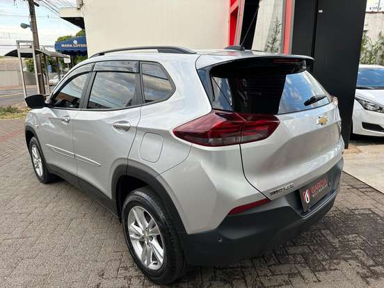 CHEVROLET-TRACKER-2022
