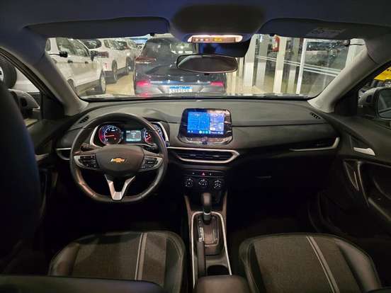 CHEVROLET-TRACKER-2023