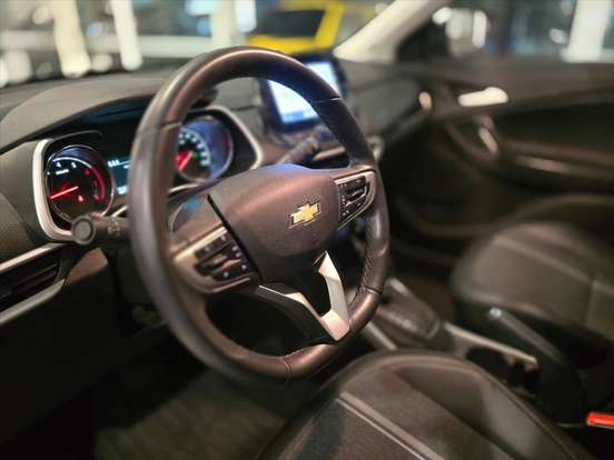 CHEVROLET-TRACKER-2023