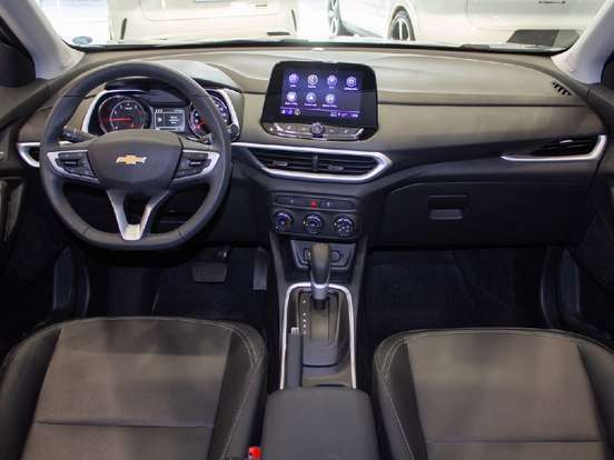 CHEVROLET-TRACKER-2025