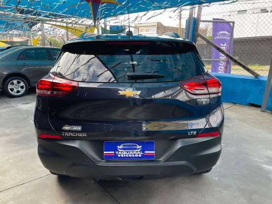 CHEVROLET-TRACKER-2023