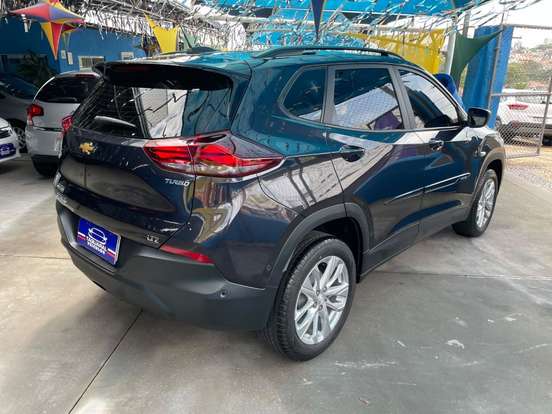 CHEVROLET-TRACKER-2023