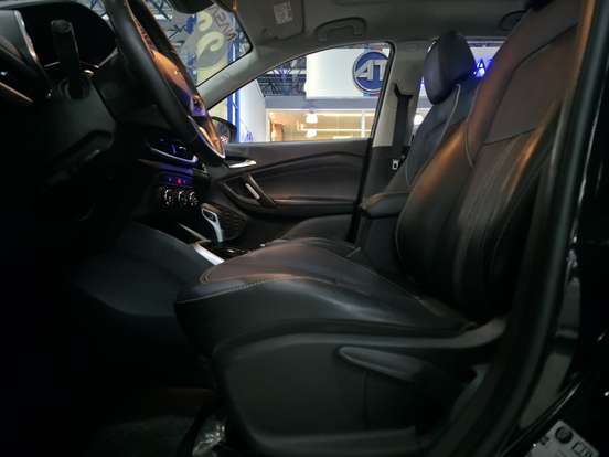 CHEVROLET-TRACKER-2022